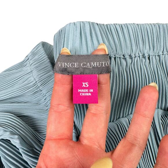 Vince Camuto Light Blue Accordion Pleated Off the Shoulder Bell Sleeve Blouse - Picture 11 of 12